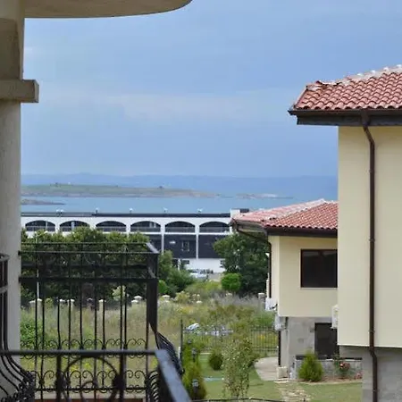 Menada Hills Apartman