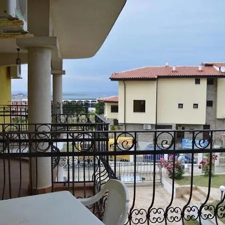Menada Hills Apartman