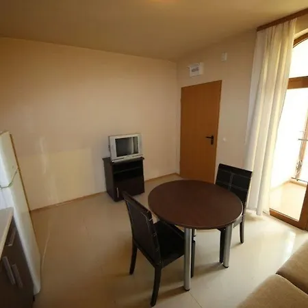 Menada Hills Apartman *